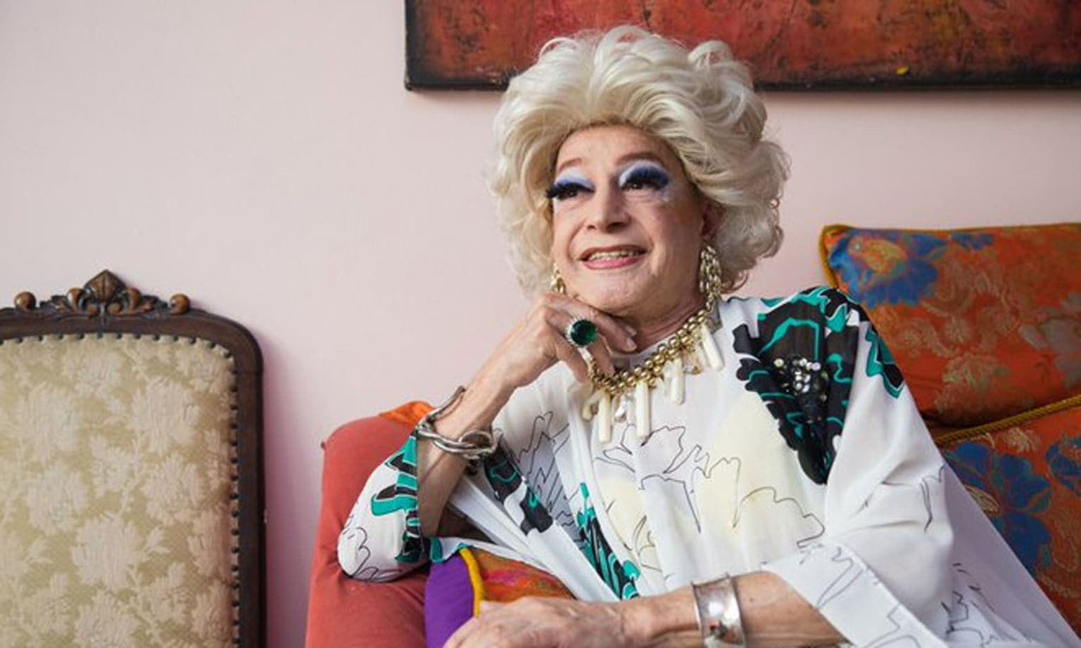 Miss Biá, pioneira transformista brasileira, e a drag queen Sheyla Muller. Fonte: Odilon Alves/ Sesc SP
